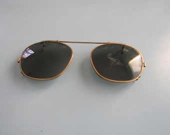 Vintage Bausch & Lomb 48 Clip-On Sunglasses with Case Free Shipping