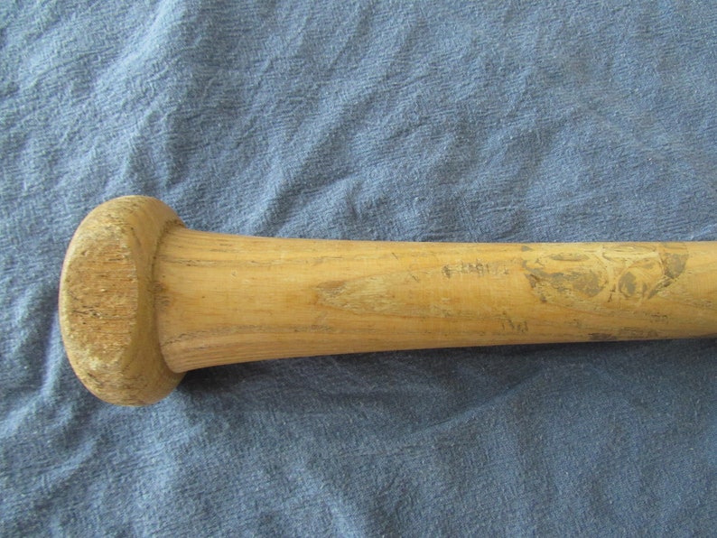 Vintage Worth Rod Carew Style Baseball Bat Model 300LL 28 Inch Free Shipping