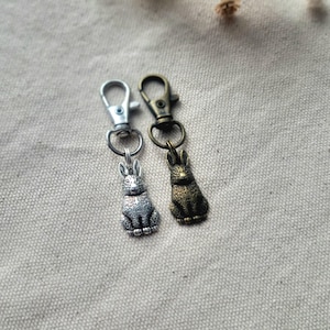 Bunny Rabbit Zipper Pull | Scissor Fob | Multi-Craft Accessory – Bronze or Silver