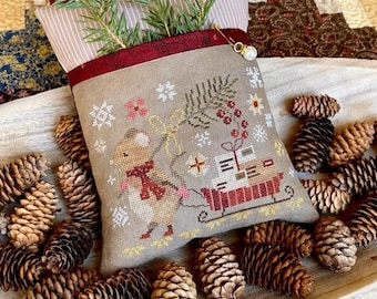 The Postmouse’s Christmas Delivery Cross Stitch Pattern by Blueberry Ridge