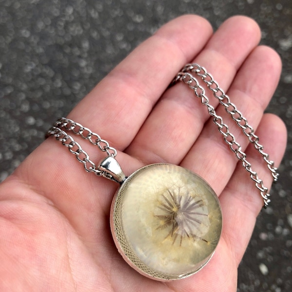 Pusteblume Kette lang // Halskette Damen modern // lange Kette mit Anhänger // romantische Geschenke für Frauen