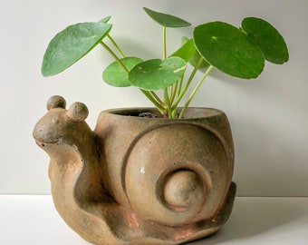 Snail Pot, Snail Planter, Garden Snail, Cement Pot, Cement Planter, Garden Snail, Cement Snail Pot, Rustic Snail