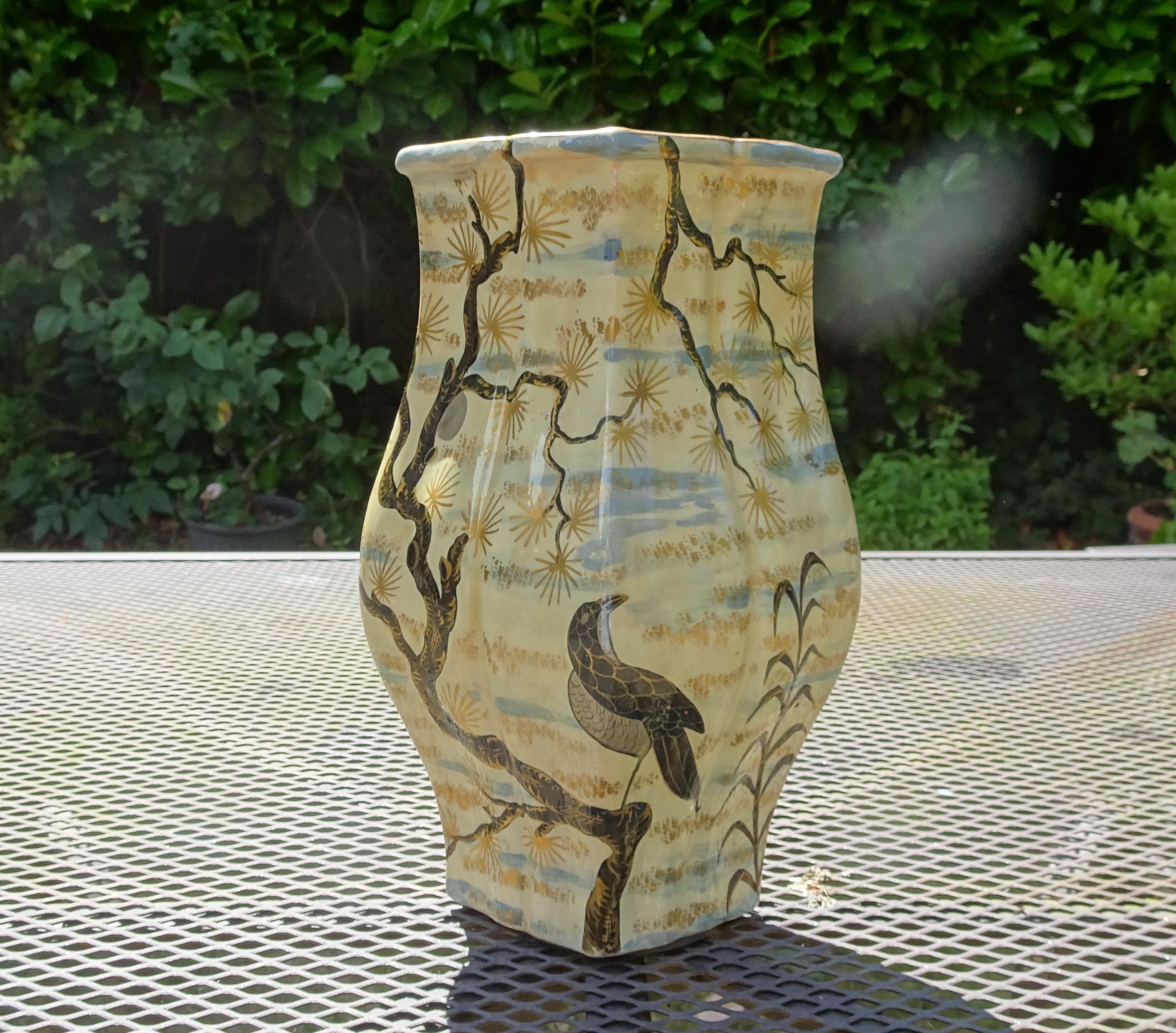 エミール・ガレ作 ファイアンス焼き 陶器の花瓶。1900年頃