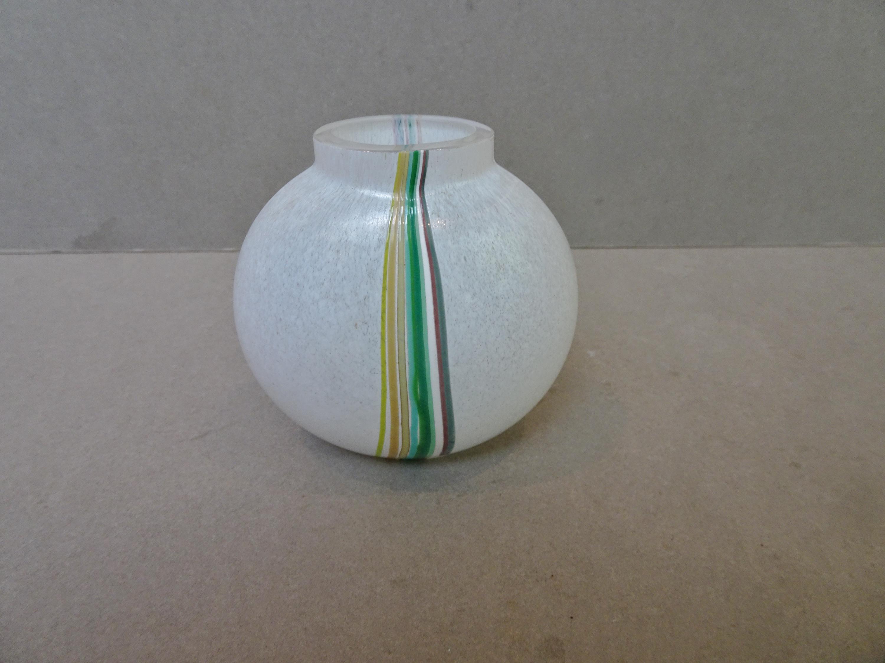 Bertil VallienによるKosta Bodaのためのヴィンテージガラス花瓶