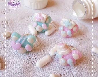 Beary Cute Hospital rings / menhera / yamikawaii / pastel