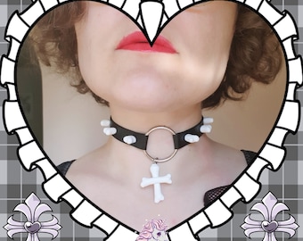 Bones Above All choker / creepy / gothic