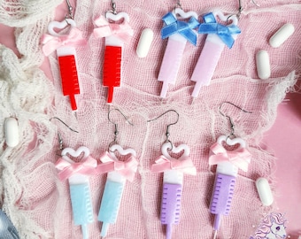 Glitter Injection earrings / yamikawaii / syringe
