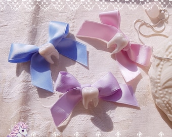 Tooth Fairy bow hairclip pastel / creepy / anatomy / menhera