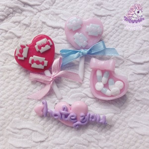 Twisted Love Stories pins brooches / menhera / yamikawaii / pastel