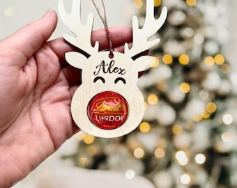 Adorno navideño de reno personalizado: Etiqueta de madera contrachapada para calcetín