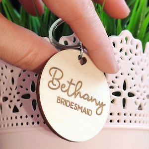Personalized Bridesmaid Keychain, Wood Keychain Bridesmaid Proposal, Maid of Honor Gift, Bridesmaid Gift, Personalized Keychain