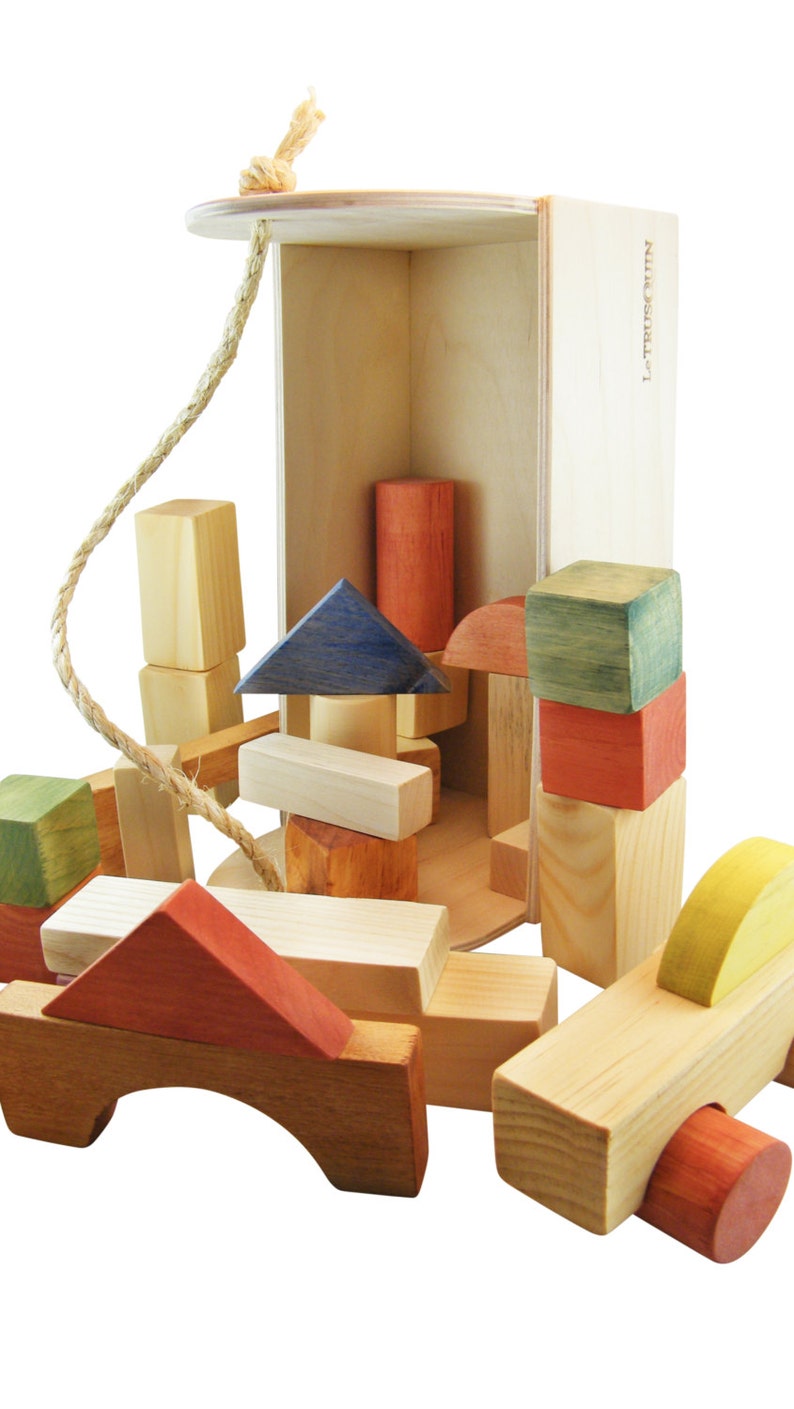 Wooden blocks set image 3