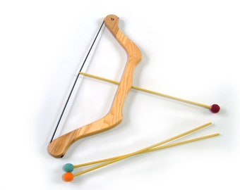 Wooden Large BOW & Secure ARROWS