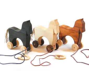 Wooden pull horse