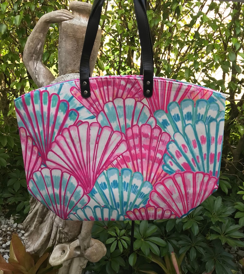 monogrammed tote,beach bag Personalized tote Bridesmaid gift, Lilly Inspired bag