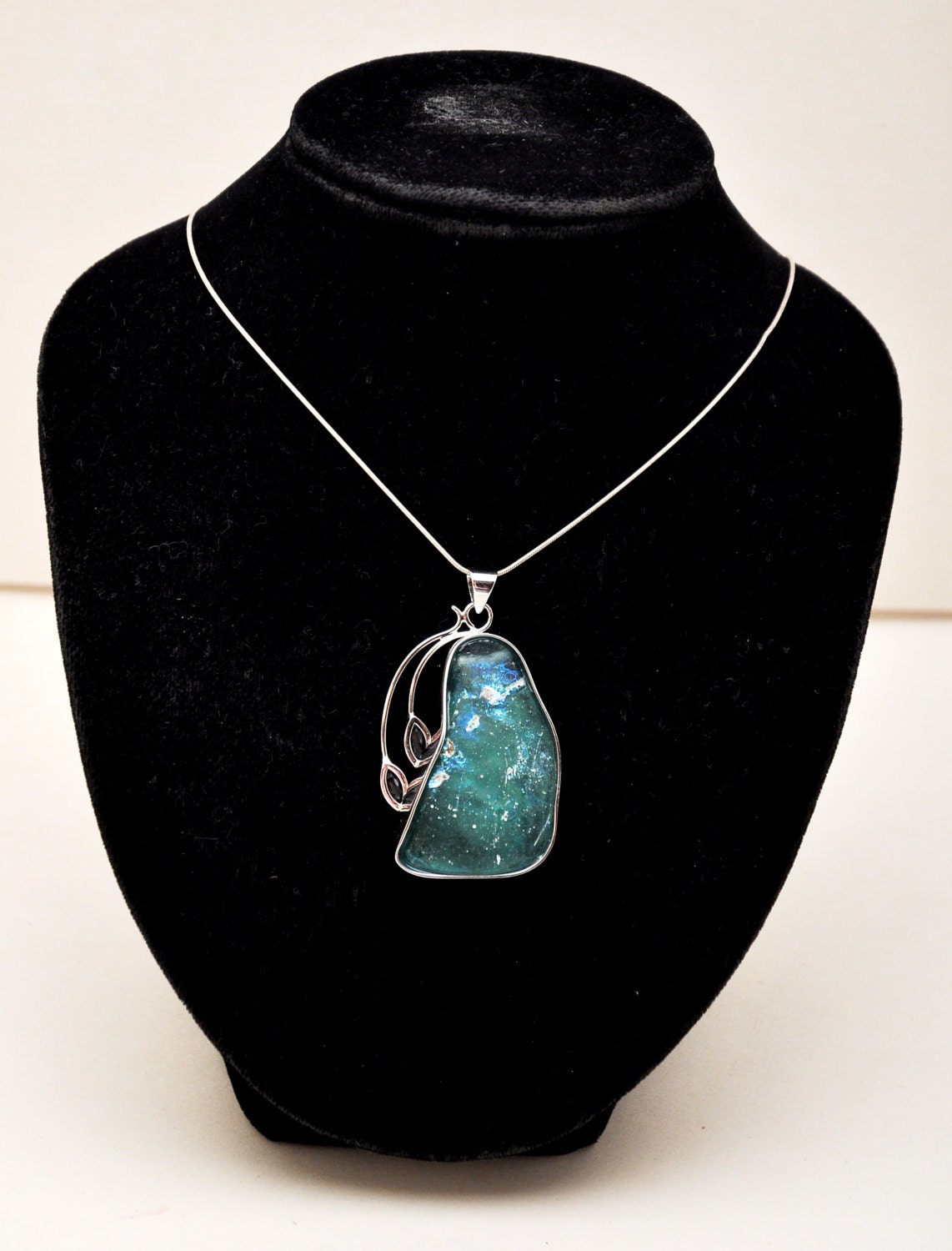 New Roman Glass Pendant Authentic /& Luxurious With Certificate from Jerusalem
