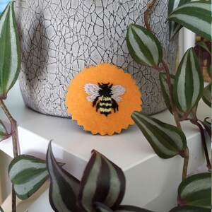 Hand embroidered Bee brooch, Bumblebee on felt, Bee kind to bees, unique and adorable gift for anyone.