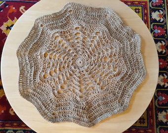 Jute doilie, eco friendly, washable.