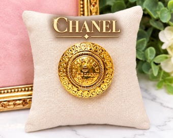 Authentic Vintage Chanel 31 Rue Cambon Brooch Gold Plated Paris France