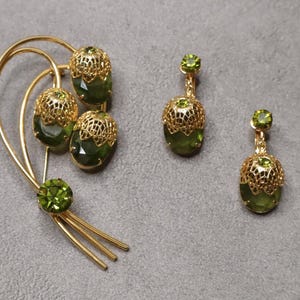 Sarah Coventry Juliana D&E Brooch and Earrings Set Touch of Elegance Vintage Rhinestone Jewelry