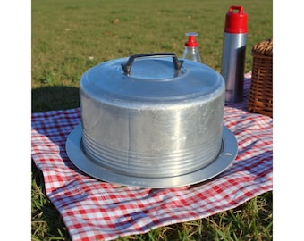 Vintage Regal Ware Aluminum Cake Carrier 1950s Locking Lid w/ Handle Mid Century