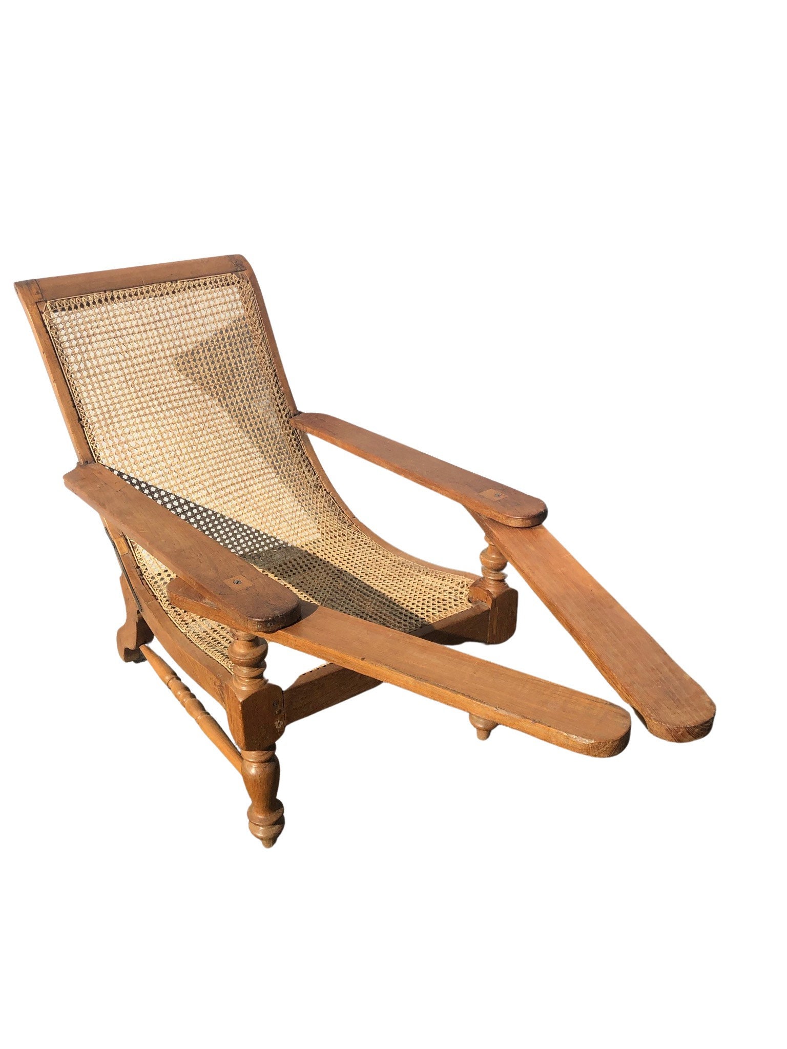 Plantation chair with folding arms sale