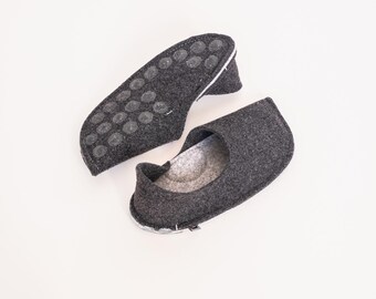 Wool Felt Moccasins Men: Non-Slip Cozy Slippers