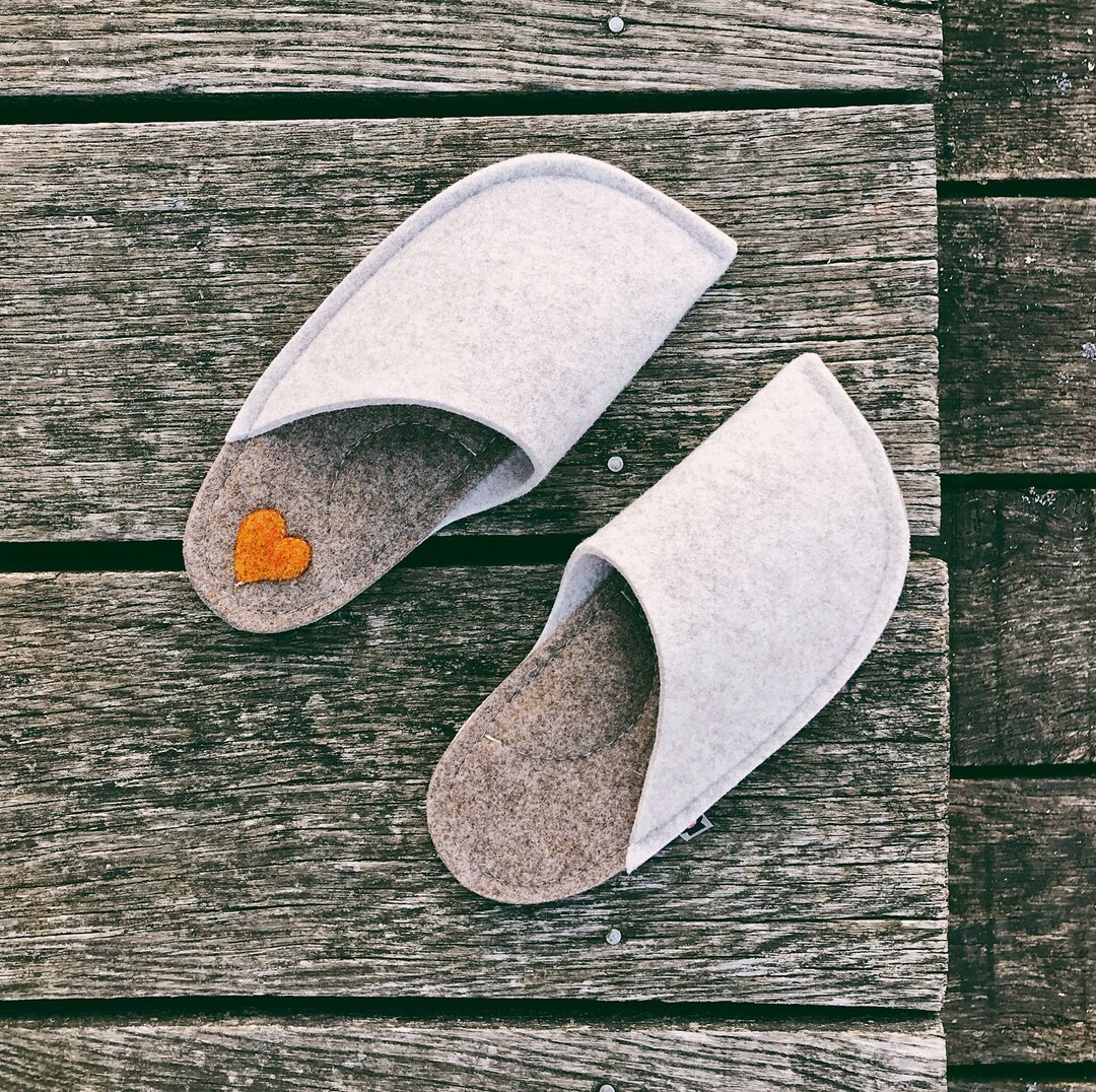 hemsley felt house shoes