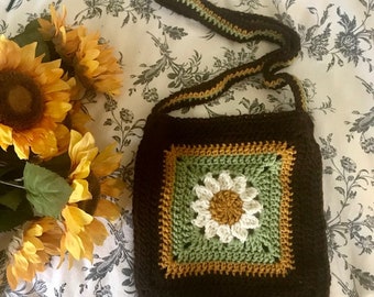 Daisy Square Bag, Crochet Bag Pattern, hippy crochet bag pattern,   boho crochet bag pattern, trendy crochet bag, daisy square bagt