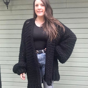 Crochet Pattern, Cardigan pattern,  Crochet cardigan pattern,  beginner crochet cardigan, chunky cardigan pattern,  sweater