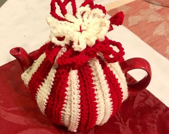 Merry and Bright Tea Cozy Crochet Pattern, Tea cozy PDF pattern, Tea Cozy crochet pattern, tea cosy,  Christmas Tea Cozy,, tea cosy pdf