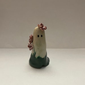 Flower Garden Ghost Figurine