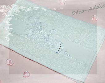 Serviette d'invité écrue  -  guipure de fleurs et strass