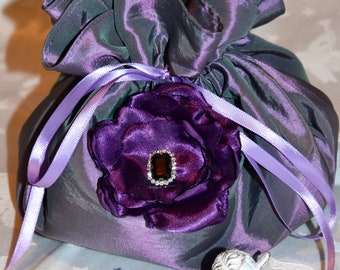 Aumônière en taffetas violet et ruban de satin parme