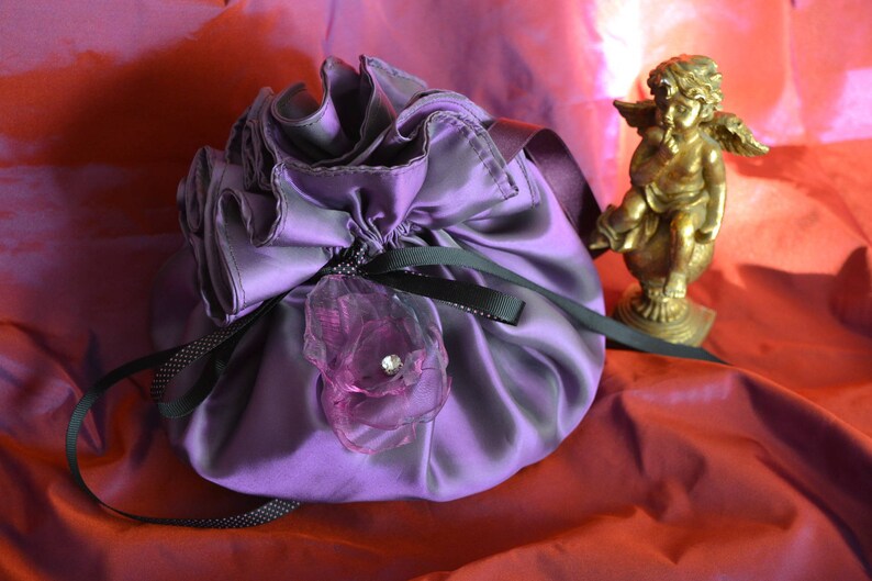 Aumônière en taffetas violet et fleur en mousseline organza rose fait main image 2