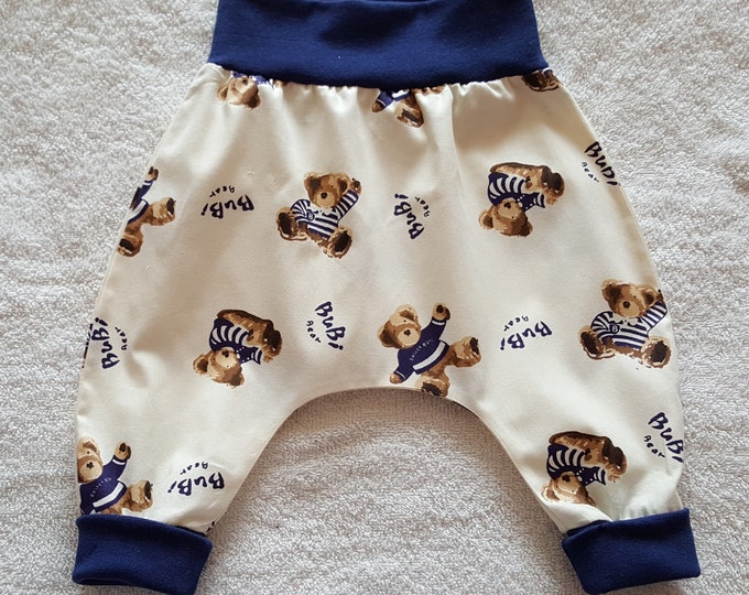 Scalable harem pants in ecru tones with bear dressed as a sailor 6/9 months New, handmade. Unique model