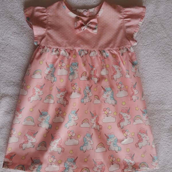 Robe licornes et pois sur fond rose fille 4 ans