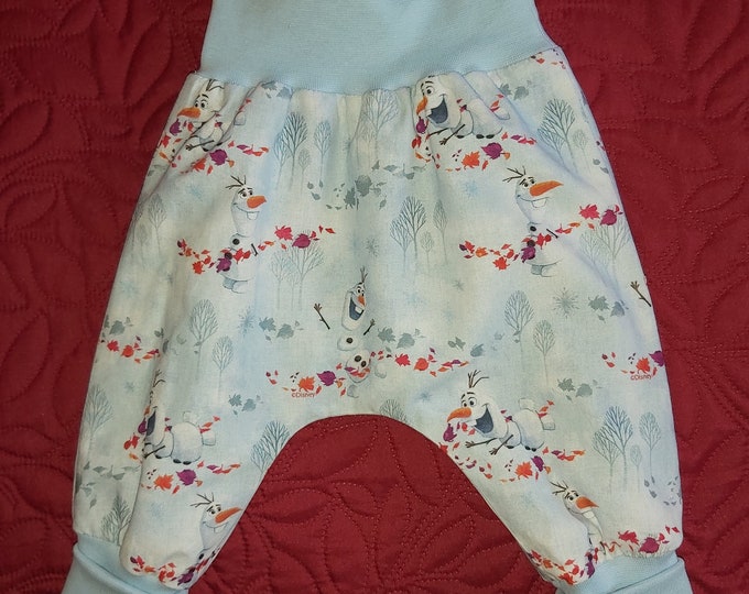 Cute little harem pants for baby girls or boys 3/6 months, made in multi-colored cotton and lined in light sky blue cotton