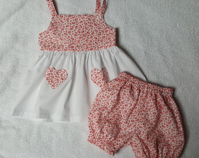 pretty little baby girl set 18/24 months tunic dress and bloomers. Ready to ship