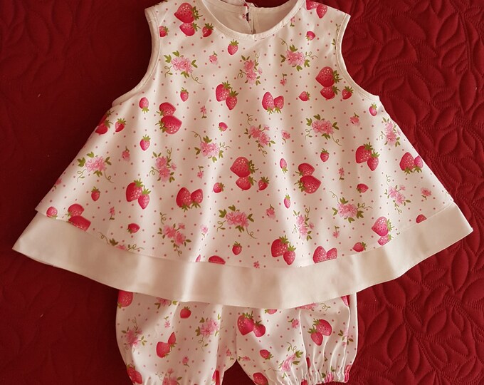 Nice little set baby girl 24 months tunic and bloomer. New handmade