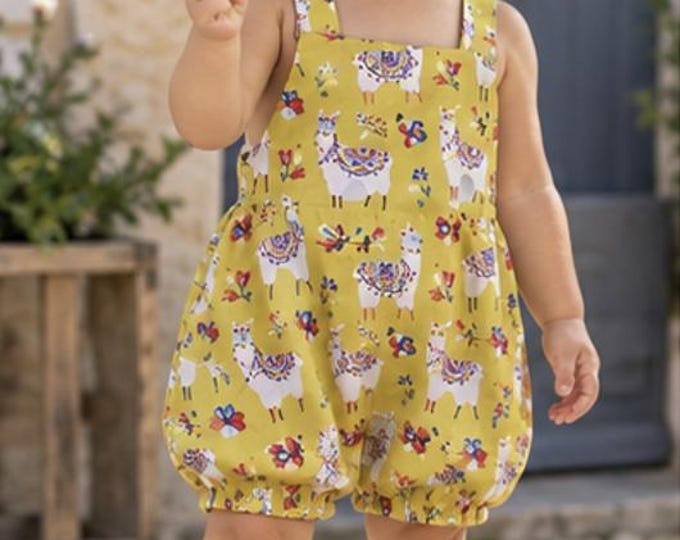 Barboteuse enfant 2/3 ans jaune moutarde imprimé lamas – Dos croisé – Coton – Fait main – Pièce unique
