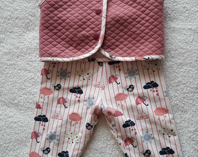 Ideal for winter, 6/9 month pants in jersey and lined elastane and jacket, sleeveless fleece bolero