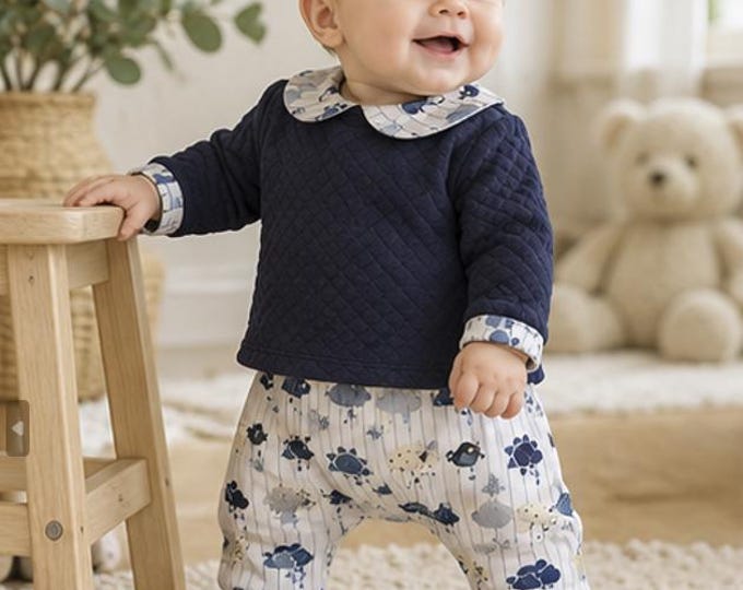 Ensemble bébé garçon 6 / 9 mois – Sarouel évolutif doublé & sweat matelassé bleu marine – Fait main – Pièce unique