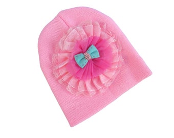 Gorro bebé rosa con 3 hileras de volantes