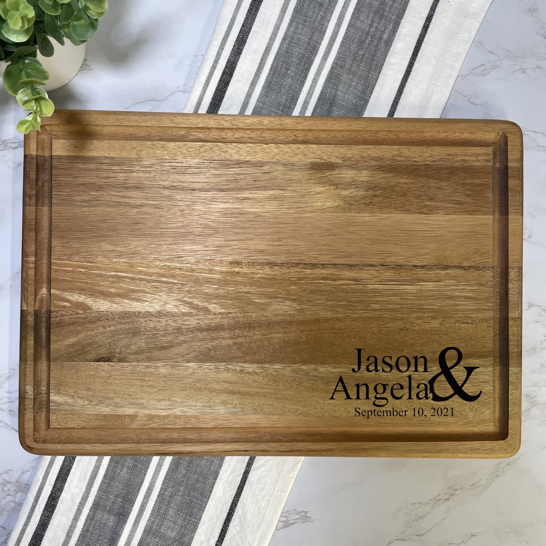 Cutting Board With Laser Engraving Names and Special Dates Are Engraved