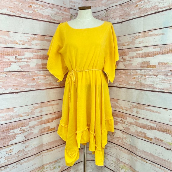 Vintage 90s Bright Yellow Cotton Summer fit and f… - image 1