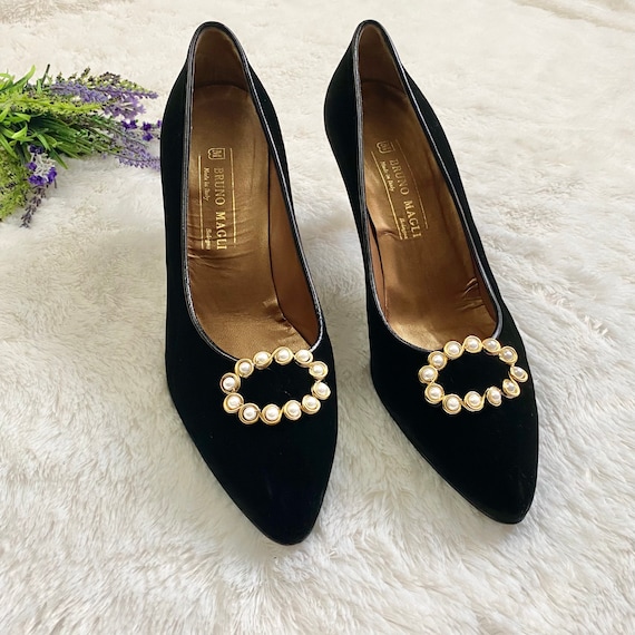 Vintage 90s Bruno Magli Black Velvet Classic Pump… - image 2