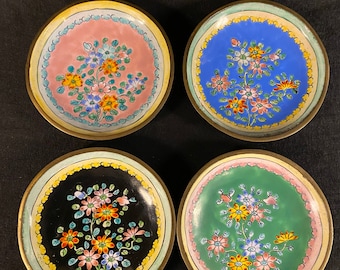 Antieke Chinese Canton Emaille Snuisterijschotels met Famille Rose-kleuring - Set van 4