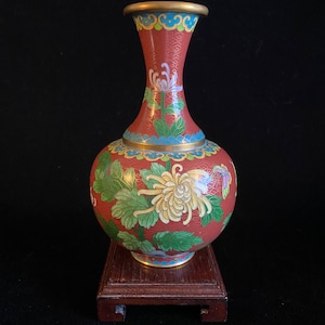 Chinese Cloisonné 7" Vase With Chrysanthemums