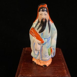 Chinese Famille Rose Porcelain Figurine